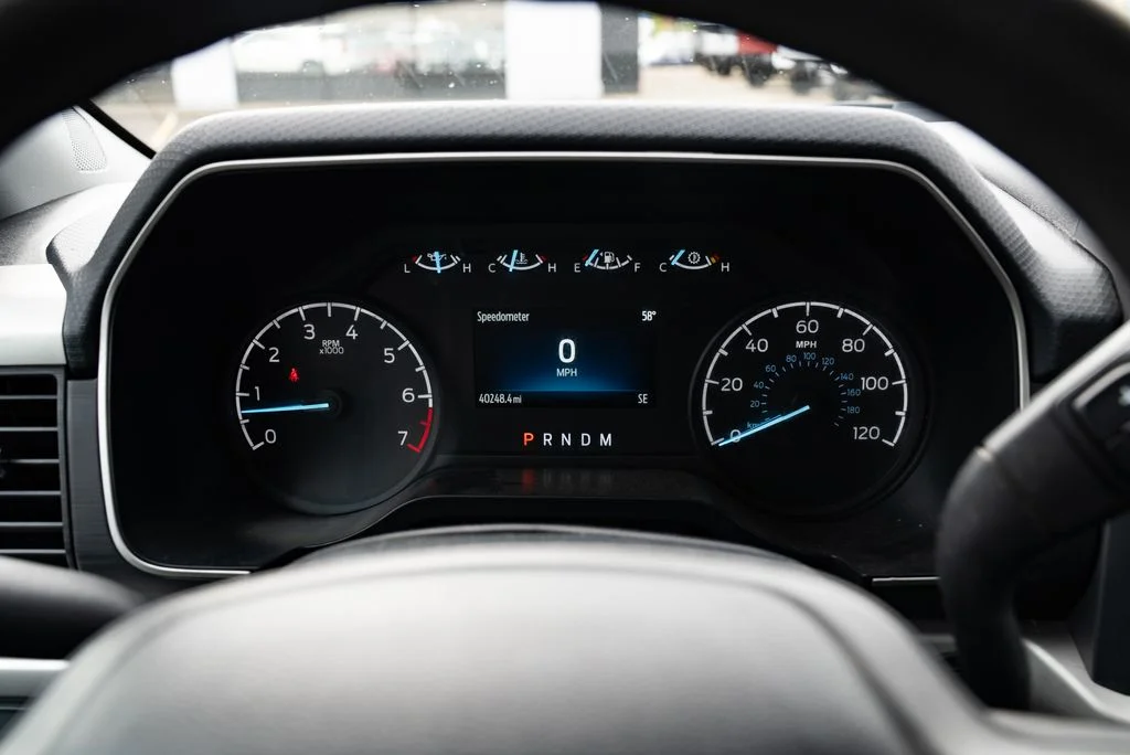 Used 2023 Black Ford XLT image 12