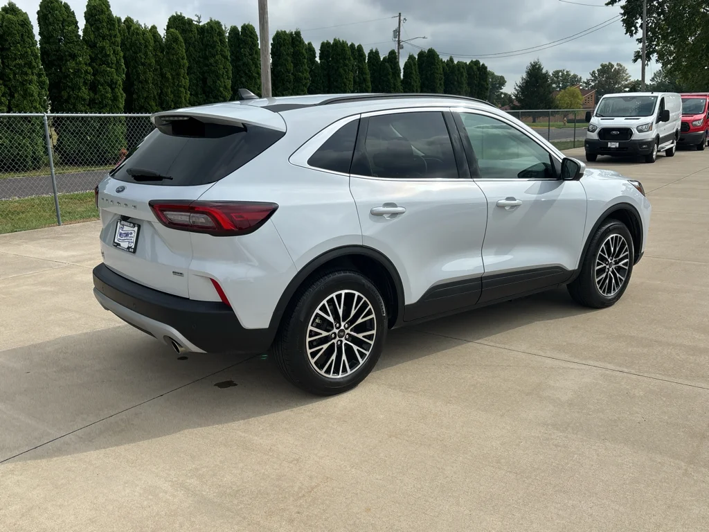 Used 2026 Space Silver Ford PHEV image 5