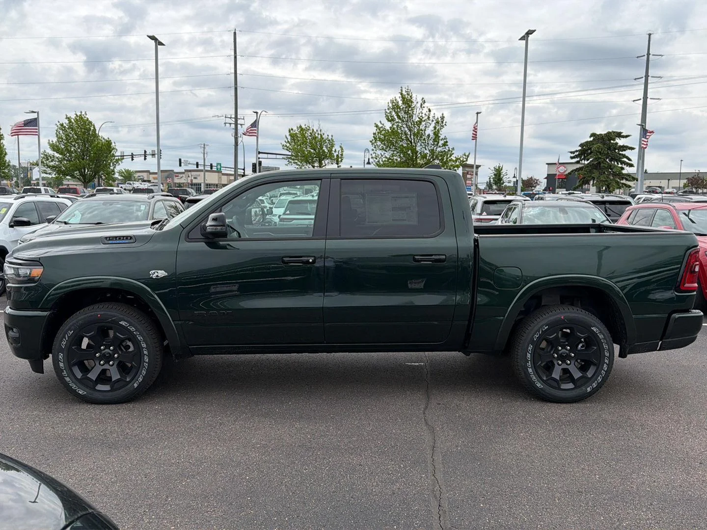 New 2026 Serrano Green Metallic RAM Big Horn image 2