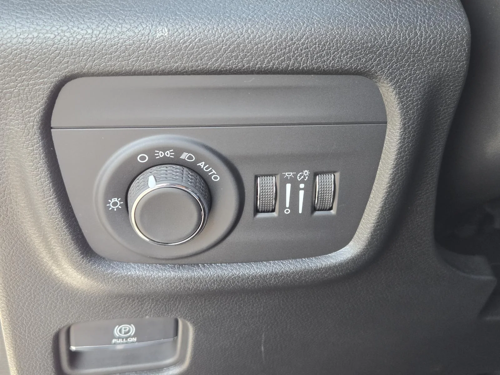 2025 Jeep Grand Cherokee Laredo - Photo 19