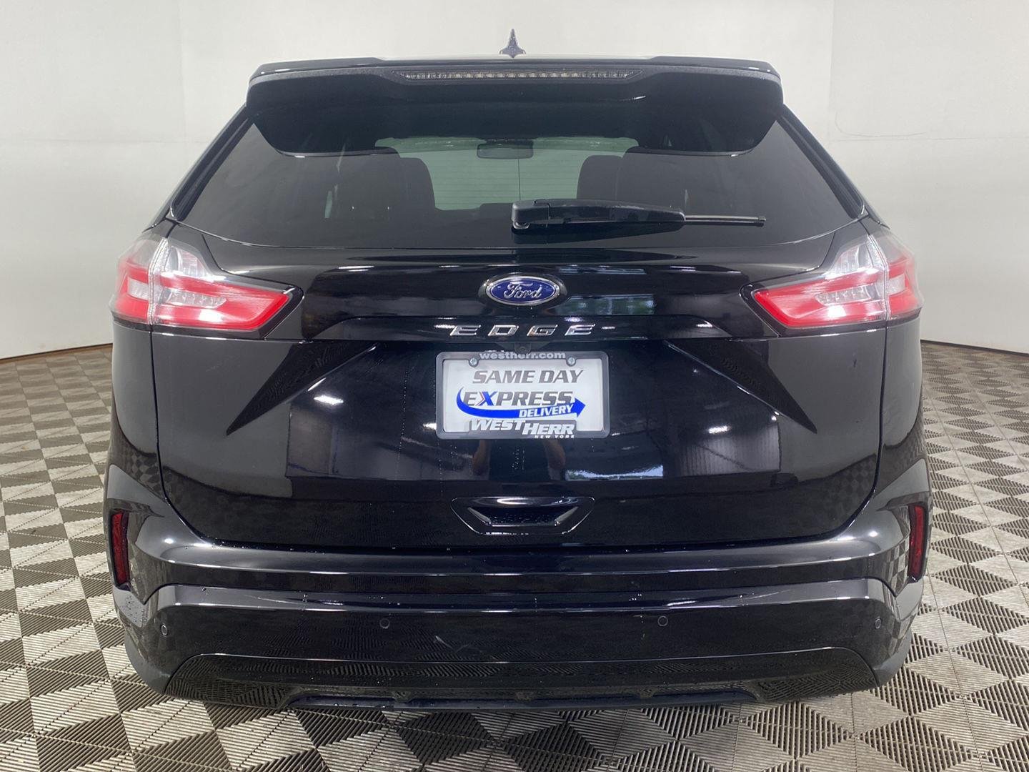 Used 2023 Agate Black Ford ST-Line image 21