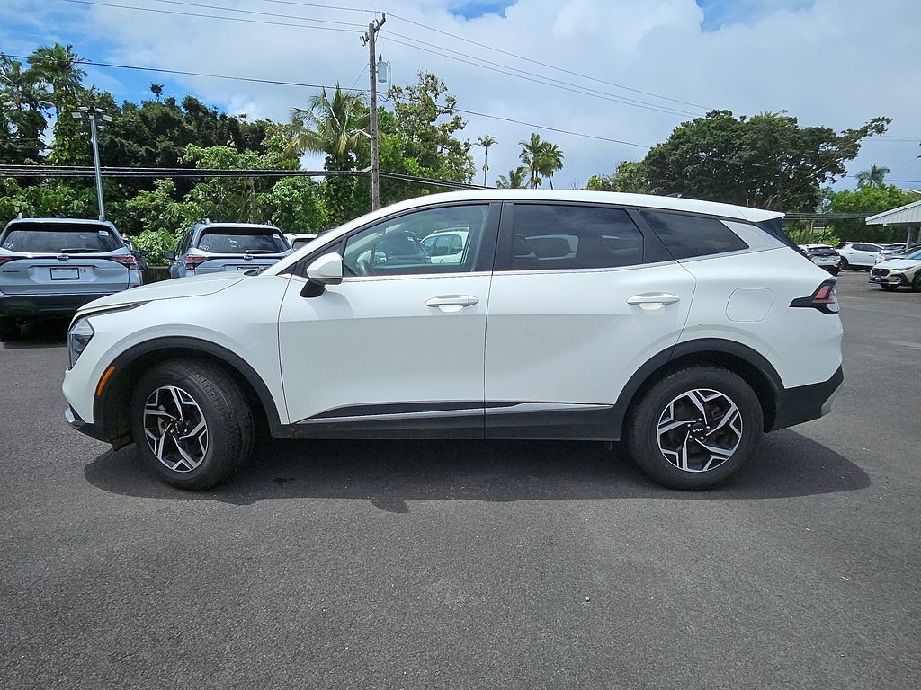 Used 2023 Snow White Pearl Kia LX image 16
