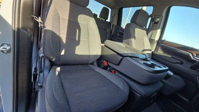 Used 2024 Gray GMC Elevation image 23