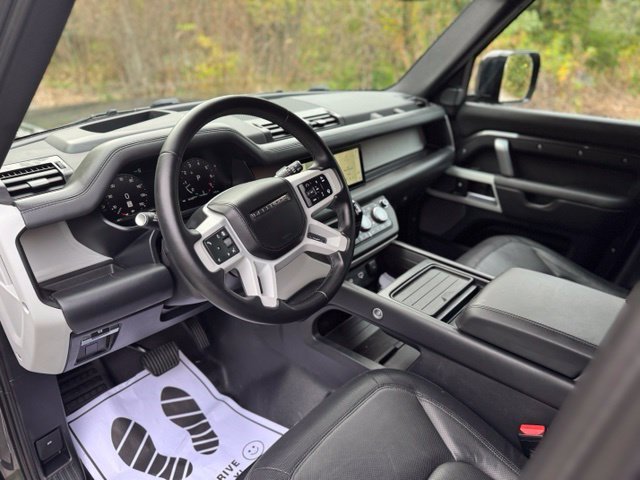 Used 2024 Carpathian Gray Premium Metallic Land Rover X-Dynamic SE image 9