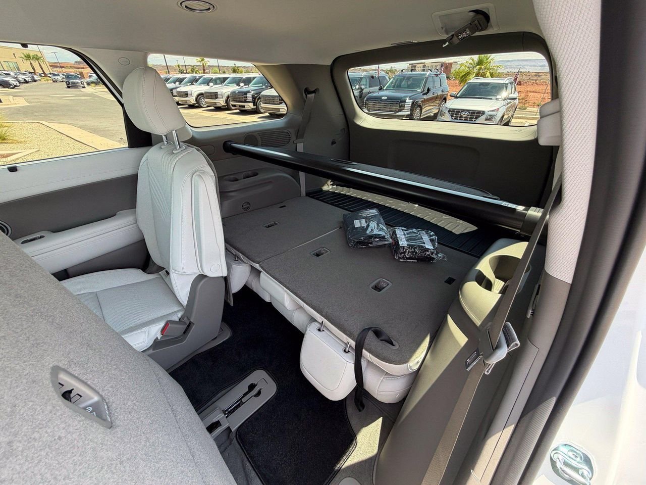 New 2026 White Hyundai SEL Premium image 42