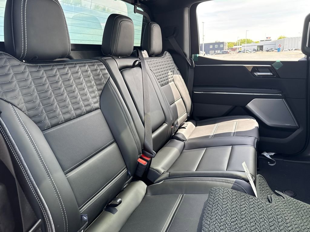 2025 GMC Sierra EV Denali - Photo 40