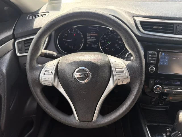 Used 2016 Red Nissan SV image 24