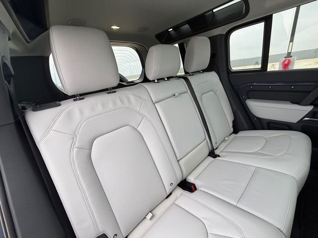 Certified Used 2026 Blue Land Rover X-Dynamic SE image 17