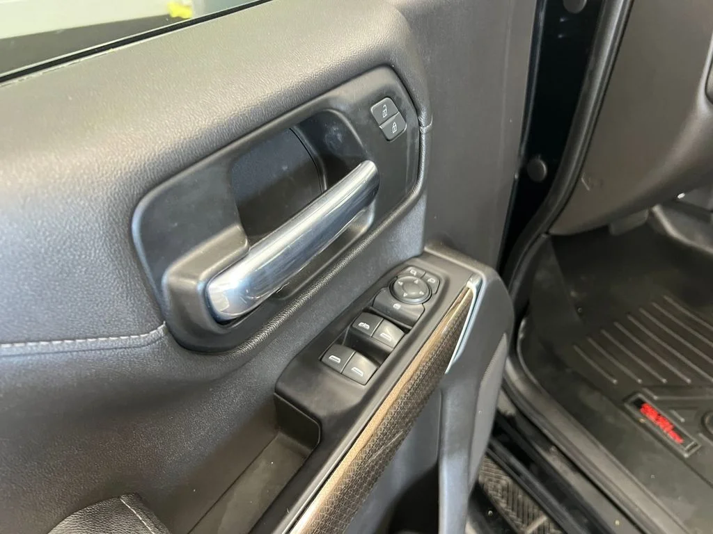 Used 2019 Black Chevrolet LT image 11