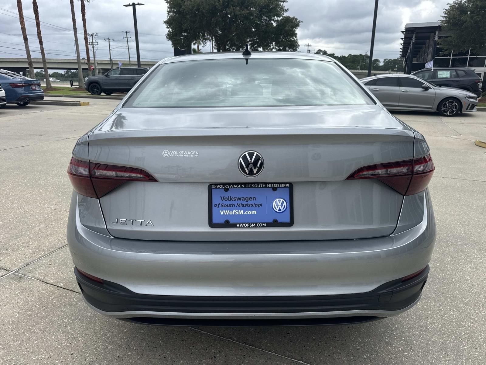 Used 2024 Silver Volkswagen 1.5T S image 6