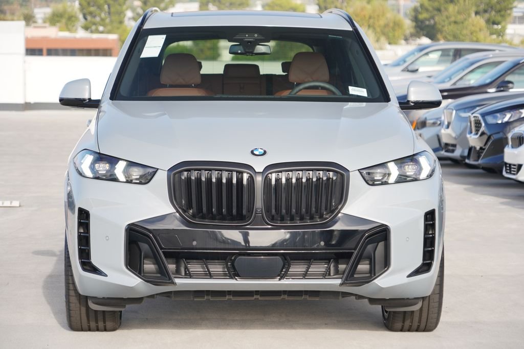 New 2026 Brooklyn Grey Metallic BMW sDrive40i image 2