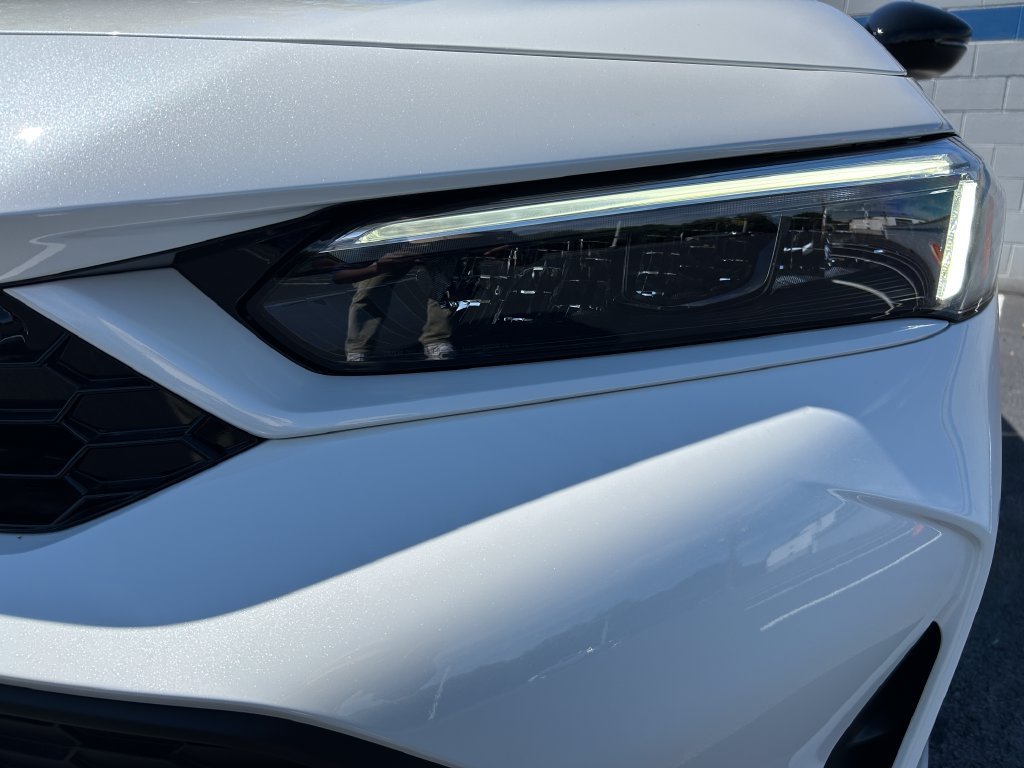 New 2026 Platinum White Pearl Honda Sport Touring image 9