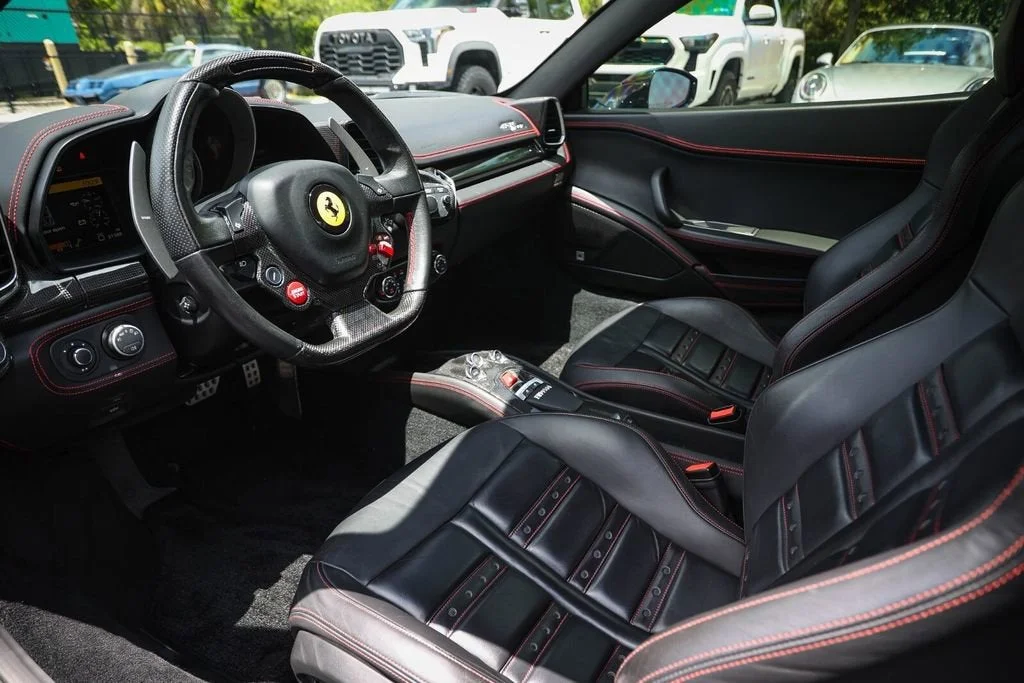 Certified Used 2011 Nero Daytona Ferrari Base image 38