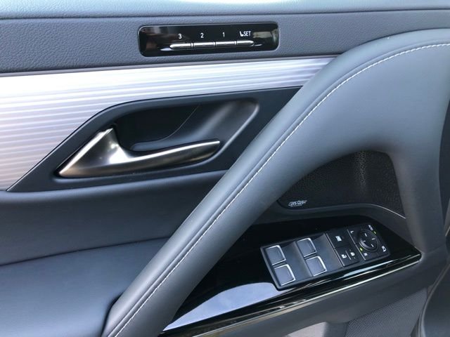 2026 Lexus LX 600 F-Sport - Photo 23