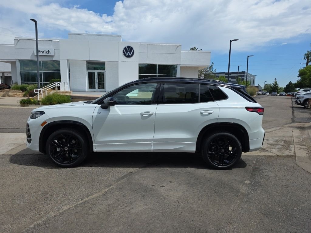 New 2026 Opal White w/Deep Black Roof Volkswagen 2.0T SE R-Line Black image 2