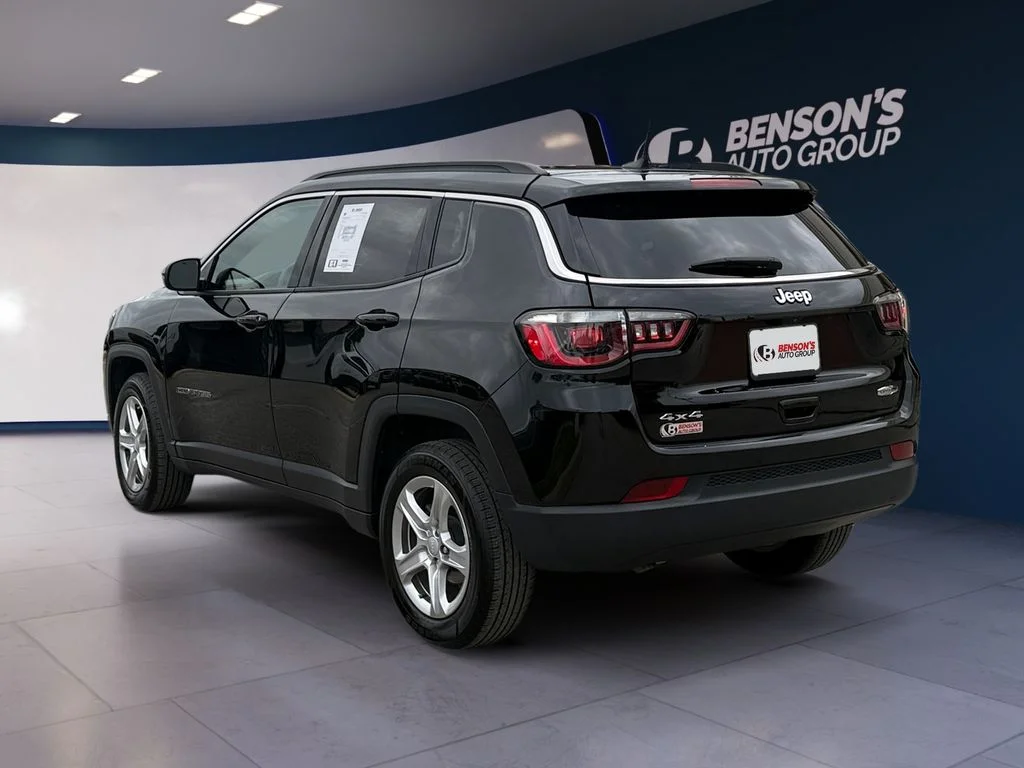 Used 2024 Black Jeep Latitude image 3