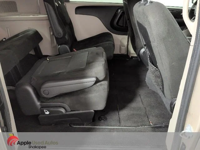 Used 2016 Beige Dodge SXT image 36