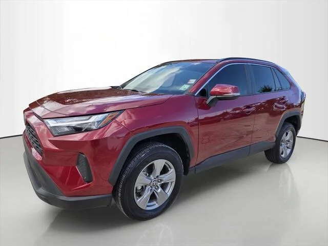 Used 2025 Ruby Flare Pearl Toyota XLE image 9