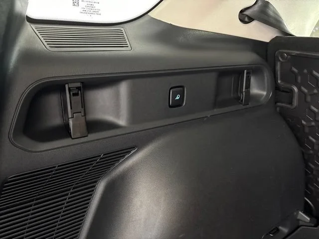 Used 2021  Ford Badlands image 26
