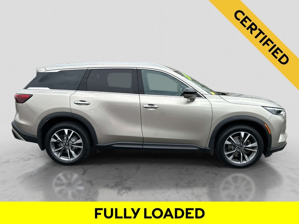 Certified Used 2023 Silver INFINITI LUXE image 6