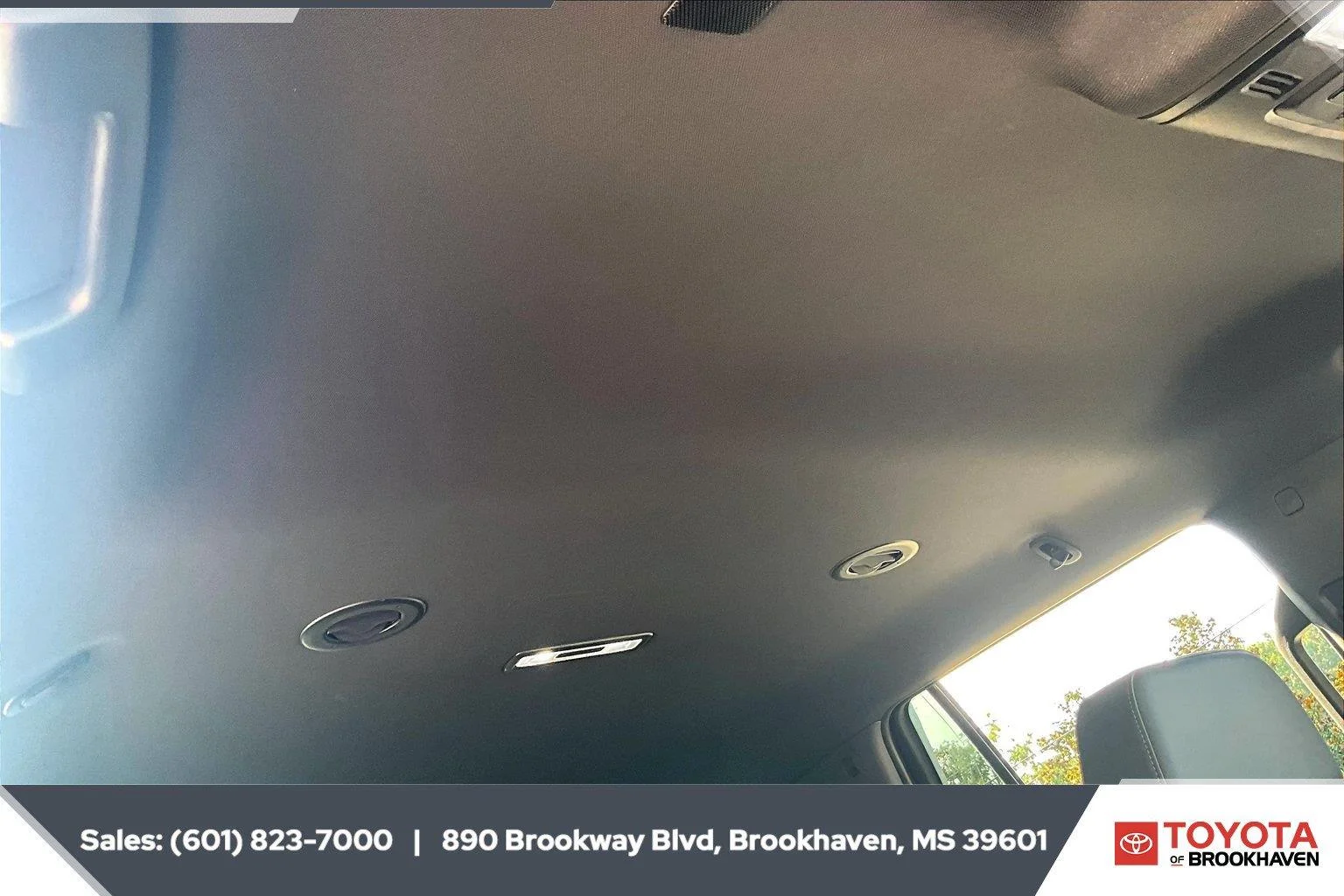 Used 2024 Black Chevrolet Z71 image 16