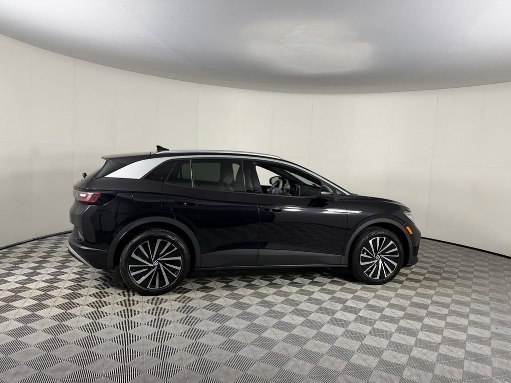 Used 2023 Black Volkswagen Pro S Plus image 3
