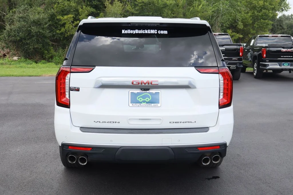Used 2021 White GMC Denali image 8