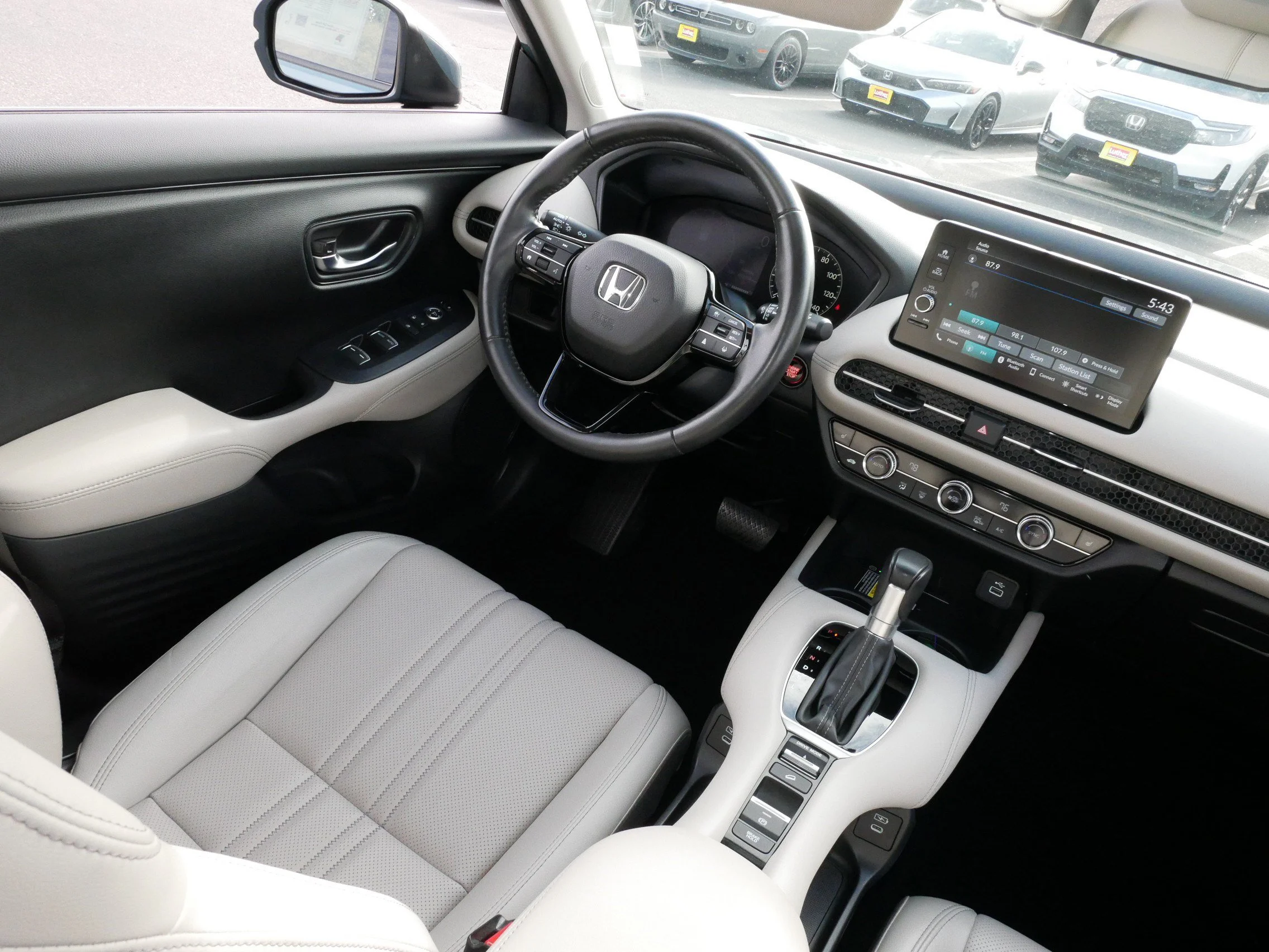 Used 2024 Nordic Forest Pearl Honda EX-L image 9