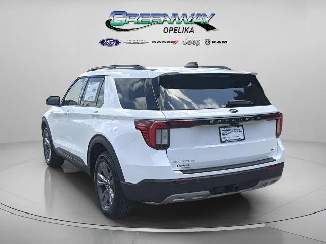 New 2026 Star White Metallic Tri-Coat Ford Active image 5