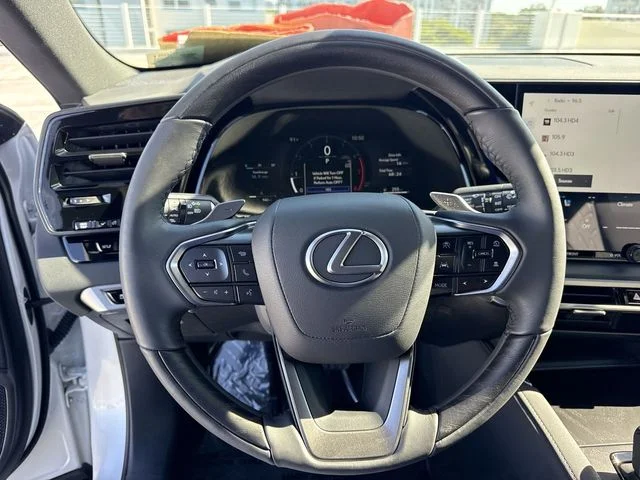 Used 2025 White Lexus 350 Premium image 14
