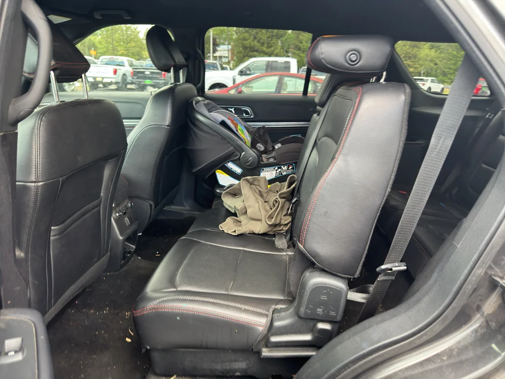 Used 2018 Magnetic Metallic Ford Sport image 8