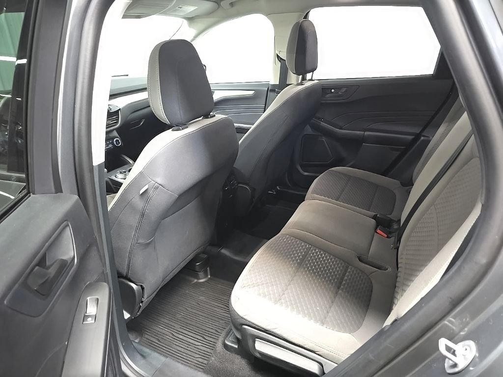 Used 2022 Gray Ford SE image 34