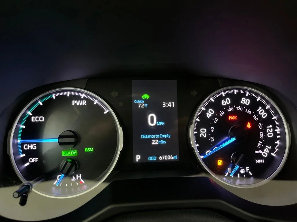 Used 2021  Toyota XLE image 8