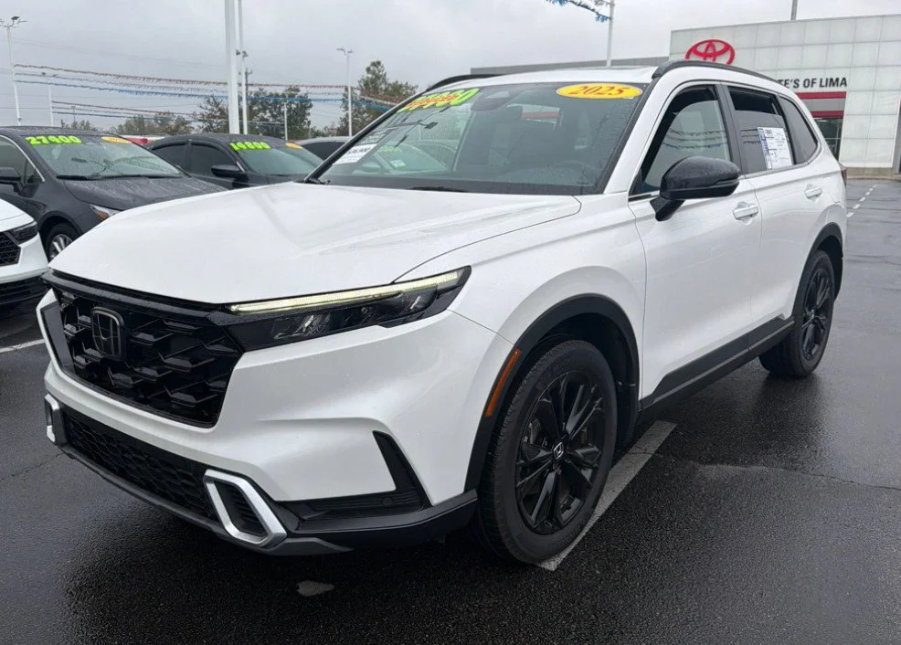 Used 2025 White Honda Sport Touring image 2