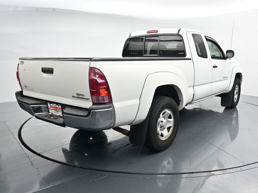 Used 2009 White Toyota PreRunner image 7