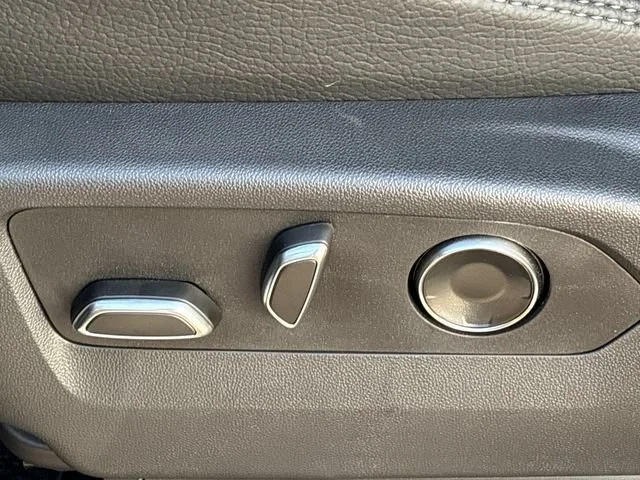 2026 GMC Yukon XL Denali - Photo 22