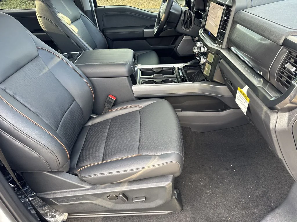 New 2025 White Ford Lariat image 13