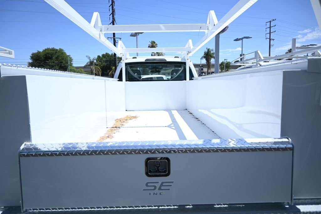 New 2026 Oxford White Ford XL image 9