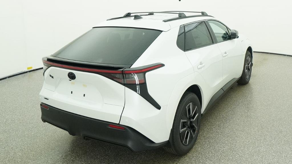 New 2026 Wind Chill Pearl Toyota XLE image 56
