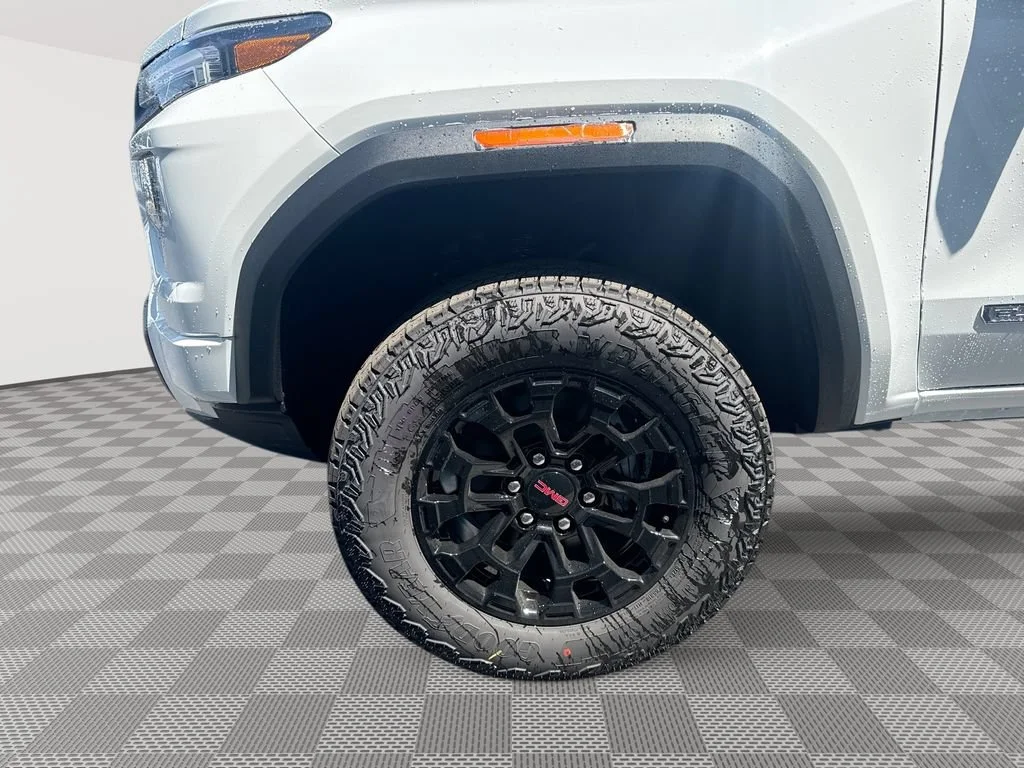 New 2026 Summit White GMC Elevation image 29