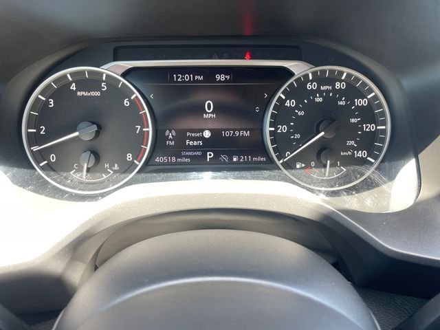 Used 2024 Gray Nissan SV image 12
