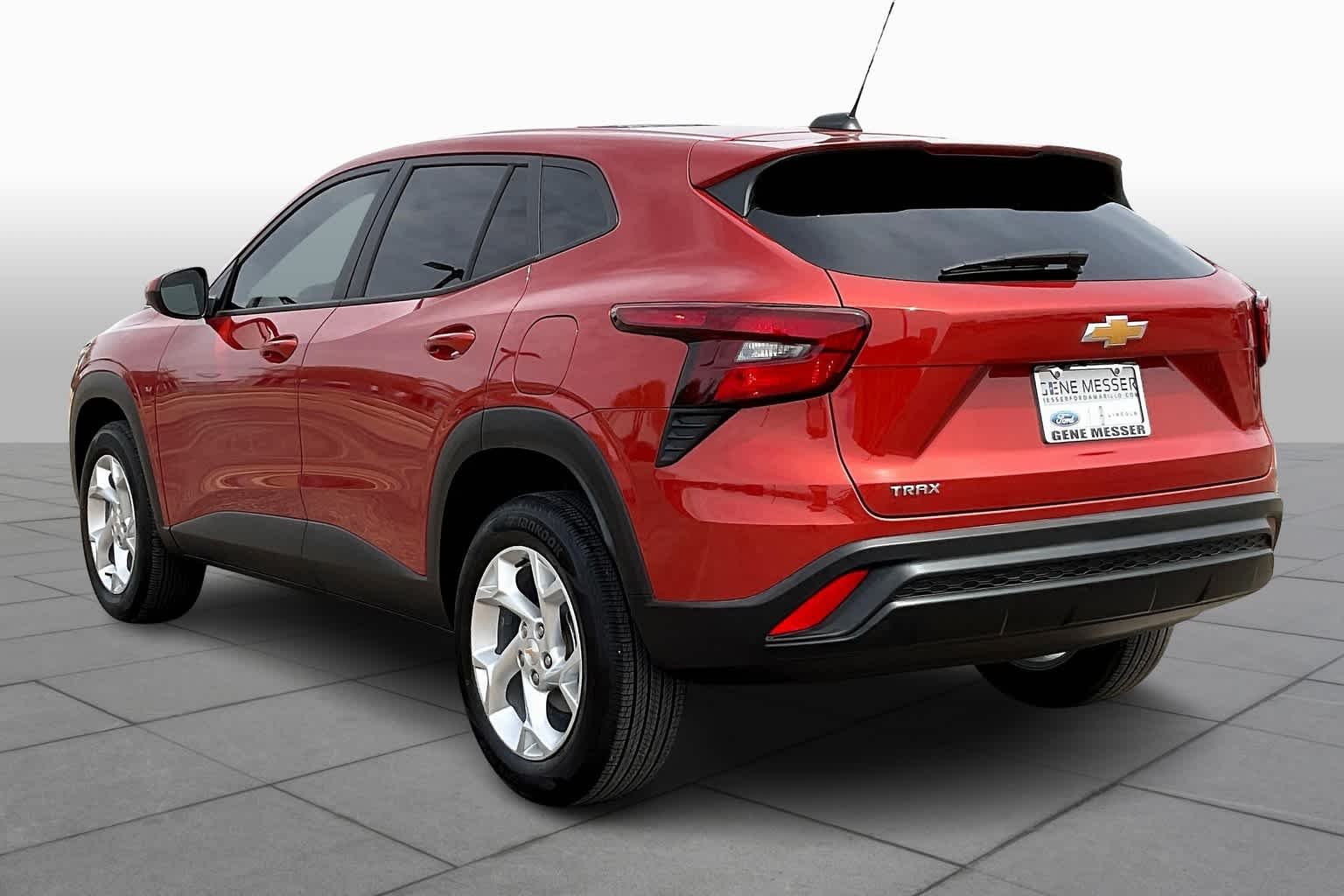 Used 2024 Cayenne Orange Metallic Chevrolet LS image 11