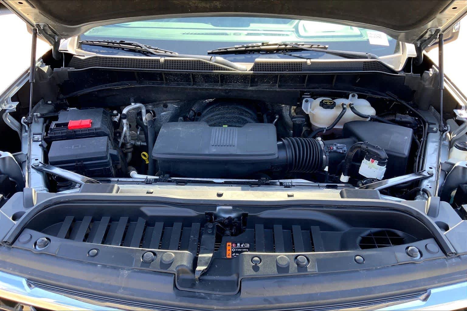 Used 2025 Sterling Gray Metallic Chevrolet LT image 49