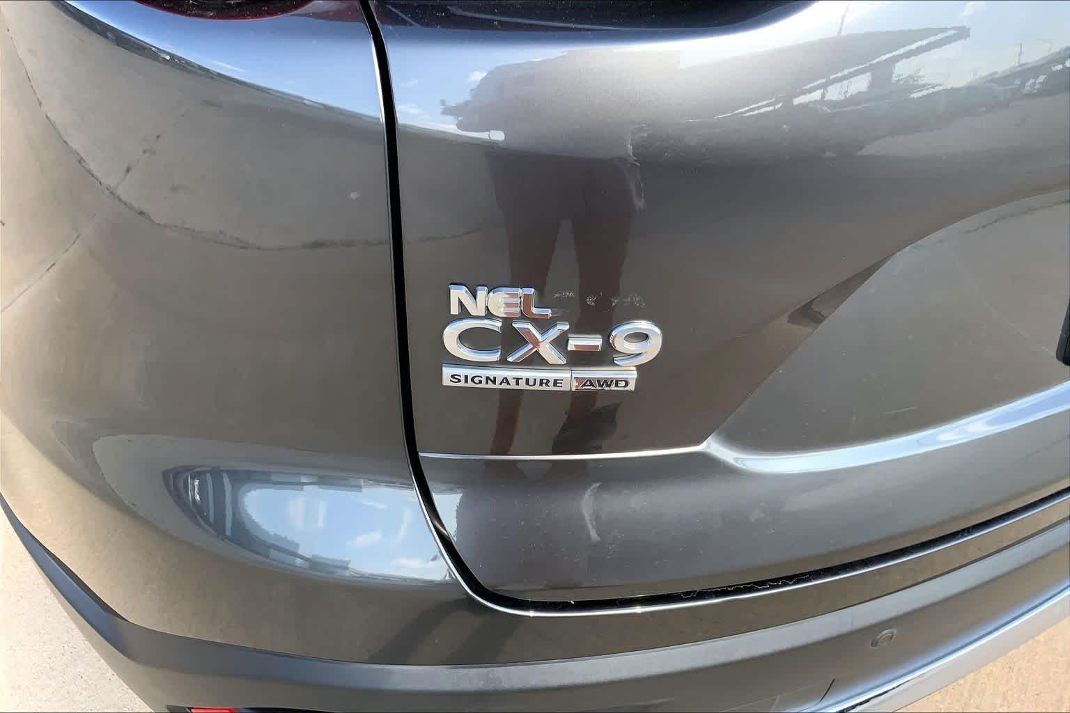 Used 2021 Machine Gray Metallic Mazda Signature image 30