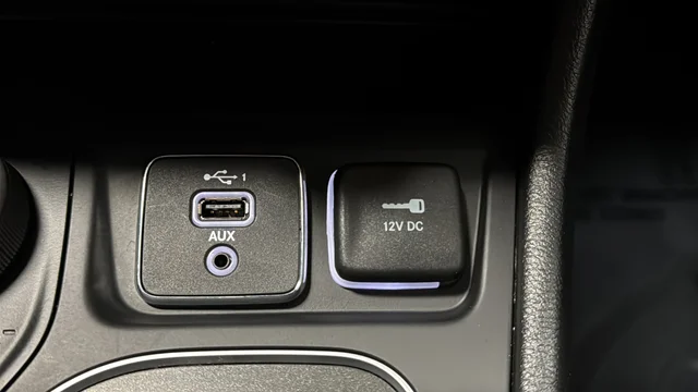 Used 2022 Bright White Clearcoat Jeep Trailhawk image 27