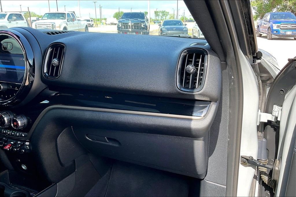 Used 2021 Gray MINI Base image 23