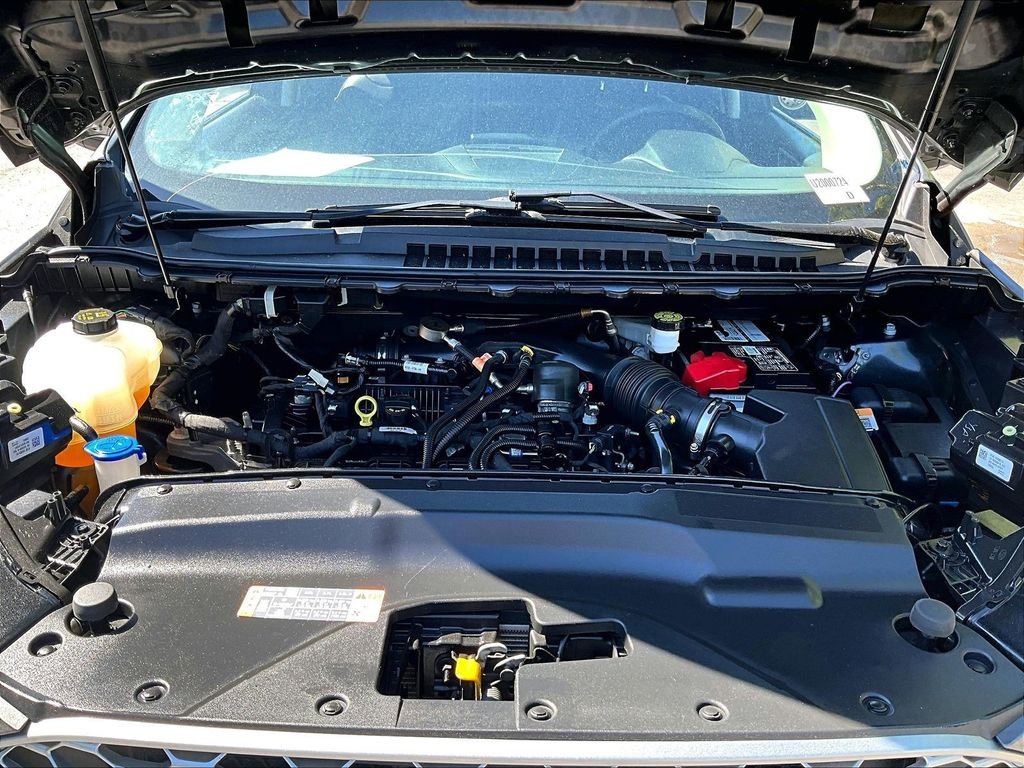Used 2023 Gray Ford SEL image 34