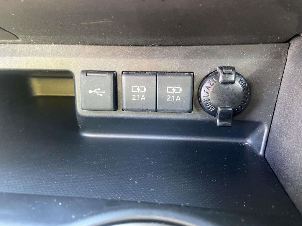Used 2021 Gray Toyota XLE image 27