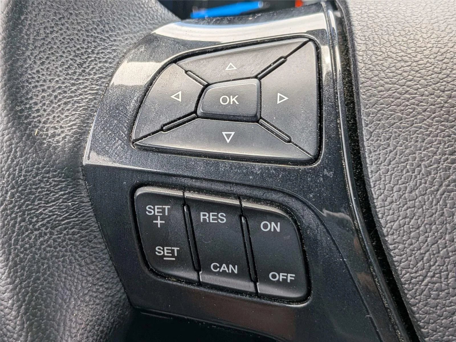 Used 2017  Ford XLT image 23