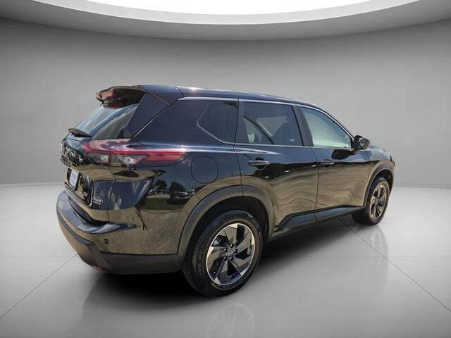 Used 2024 Super Black Nissan SV image 5